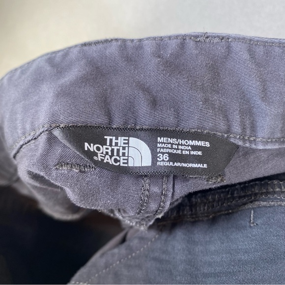 THE NORTH FACE MENS CHINO SHORTS SIZE 36 - Picture 4 of 9